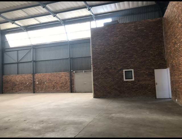 757M² WAREHOUSE TO LET IN JET PARK